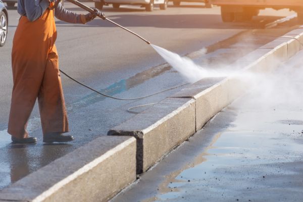 Cost of Commercial Concrete Cleaning in Provo