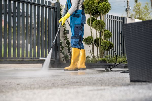 Cost of Driveway Power Washing in Provo