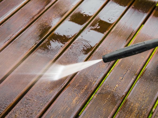 Cost of Deck Pressure Washing in Provo