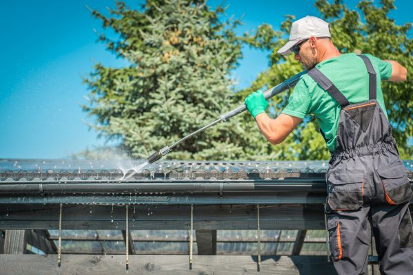 Cost of Gutter Power Washing in Provo