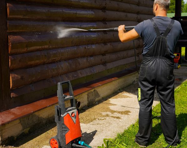 Cost of Log Home Pressure Washing in Provo