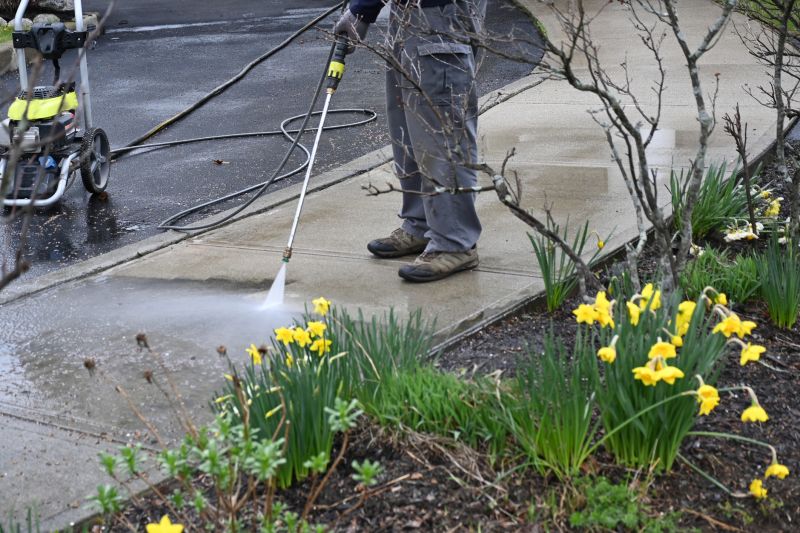 Sidewalk Pressure Cleaning